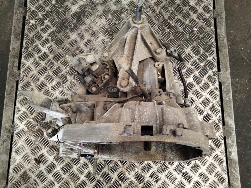 Recambio de caja cambios para renault scenic ii 1.6 16v referencia OEM IAM 8200210039  