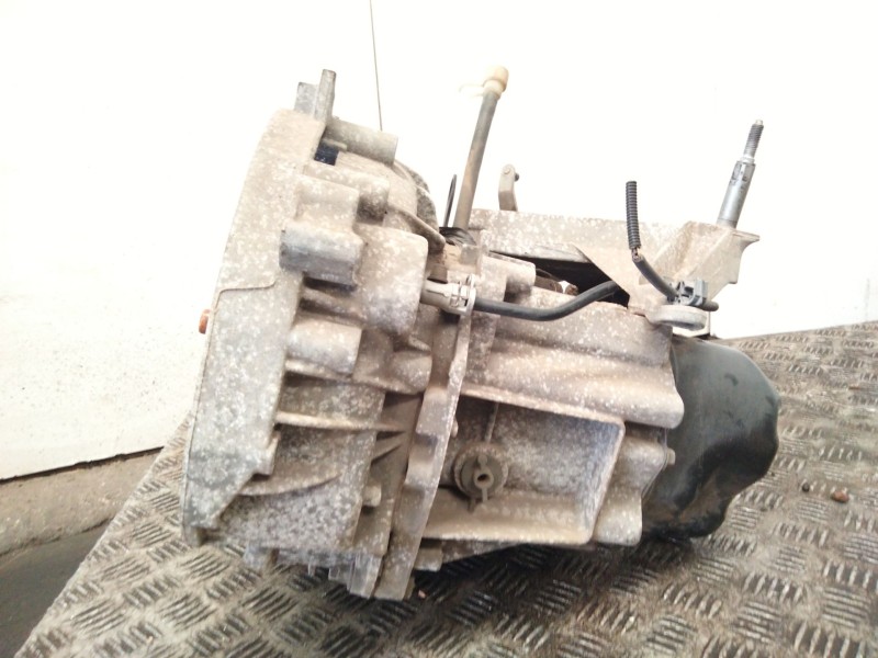 Recambio de caja cambios para renault scenic ii 1.6 16v referencia OEM IAM 8200210039  