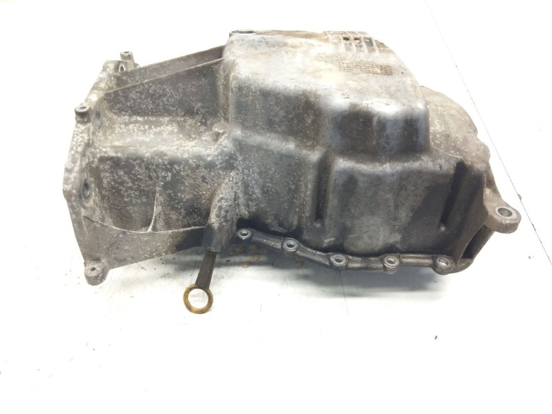 Recambio de carter para renault scenic ii 1.6 16v referencia OEM IAM 273260  