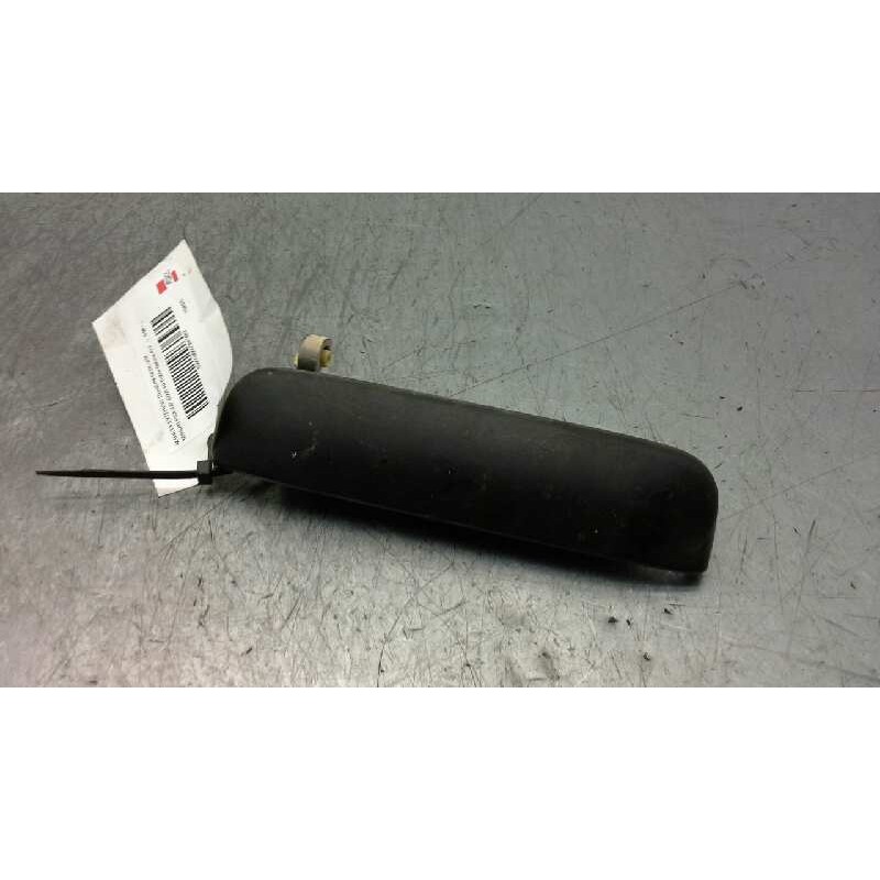 Recambio de maneta exterior trasera derecha para nissan pick-up (d22) td doble cabina 4x4 referencia OEM IAM 826062S400  