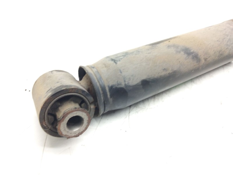 Recambio de amortiguador trasero izquierdo para renault scenic iii dynamique referencia OEM IAM 562200018R  