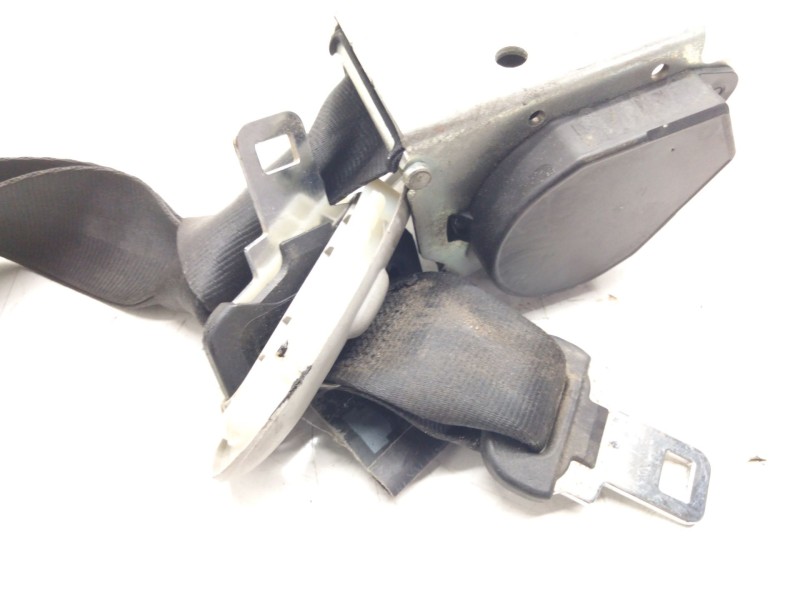 Recambio de cinturon seguridad trasero central para renault scenic iii dynamique referencia OEM IAM   