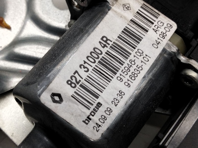 Recambio de elevalunas trasero izquierdo para renault scenic iii dynamique referencia OEM IAM 827310004R  