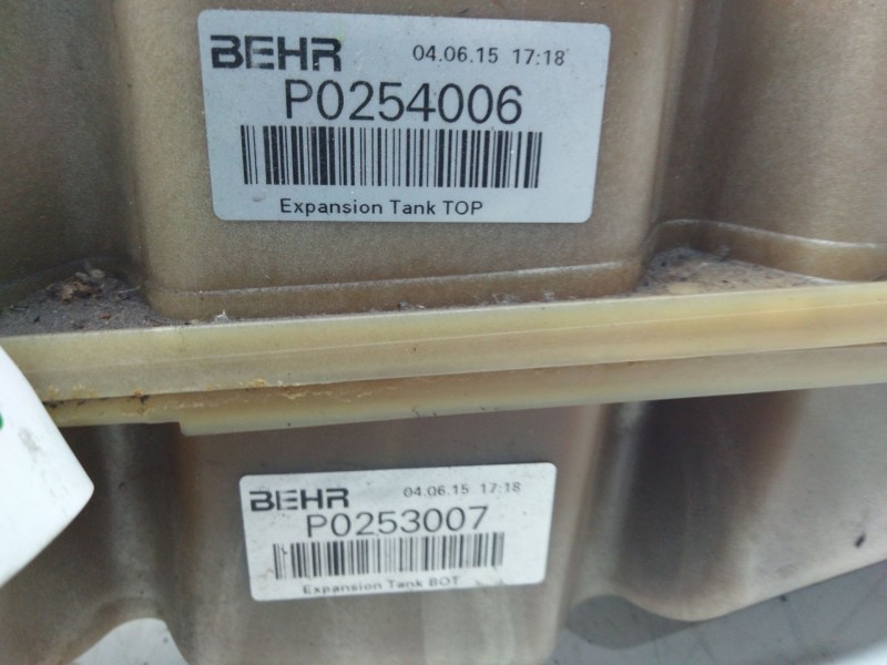 Recambio de deposito expansion para scania serie p/g/r (l-clase) referencia OEM IAM P0253007  