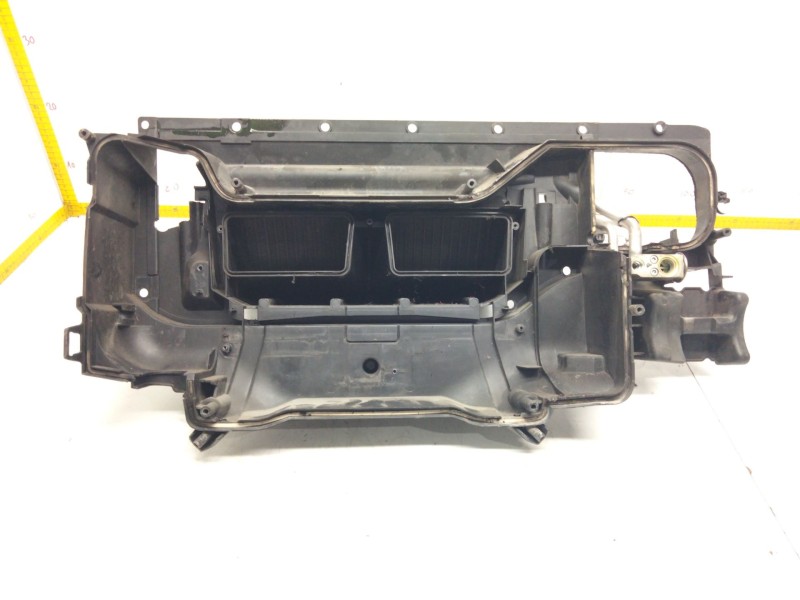 Recambio de evaporador aire acondicionado para scania serie p/g/r (l-clase) referencia OEM IAM 1895576ASSY  