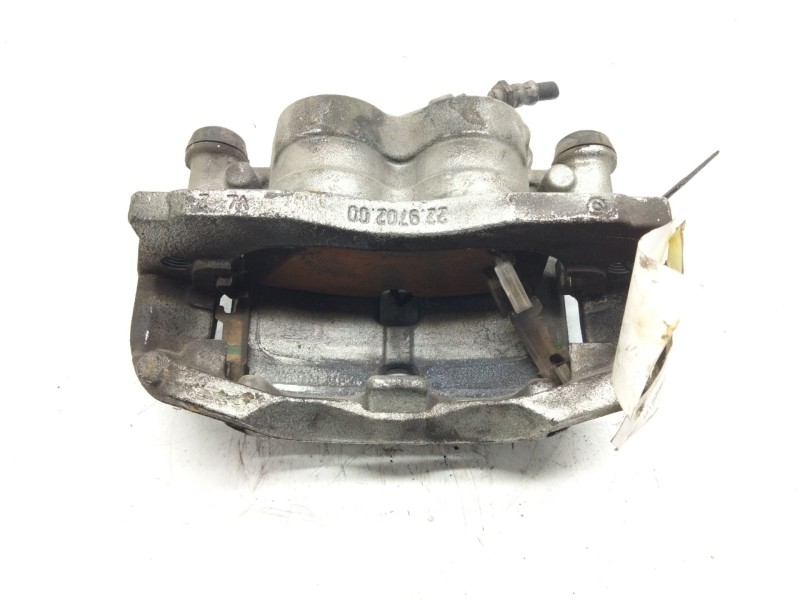 Recambio de pinza freno delantera izquierda para nissan cabstar 35.12 referencia OEM IAM 0230  