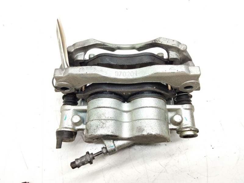 Recambio de pinza freno delantera izquierda para nissan cabstar 35.14 referencia OEM IAM 3008  