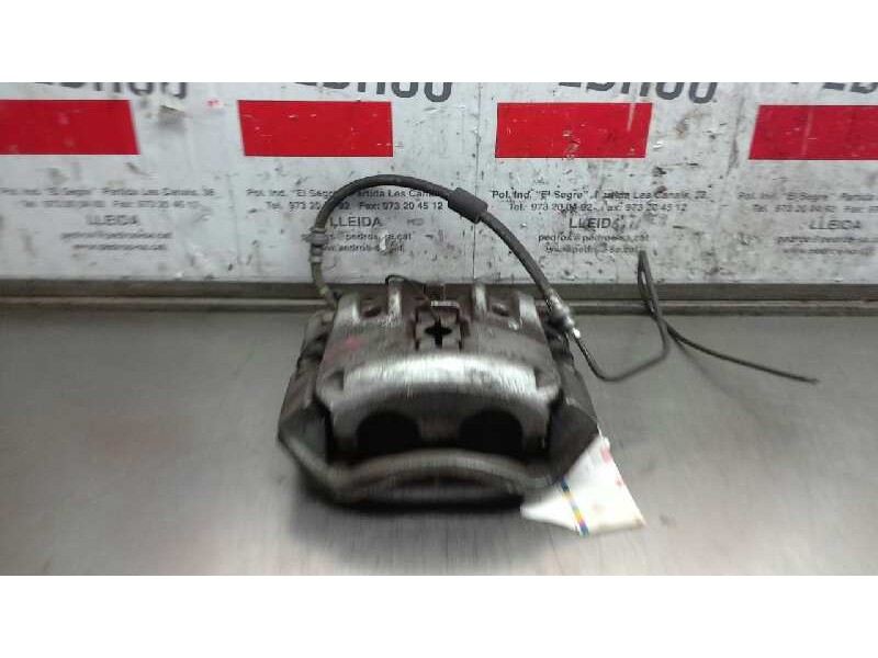 Recambio de pinza freno delantera izquierda para nissan cabstar 35.15 referencia OEM IAM 730239  