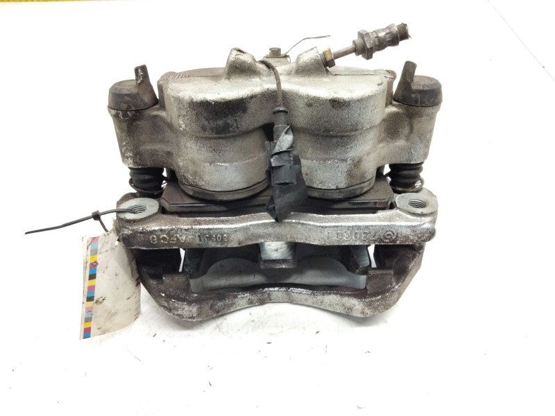 Recambio de pinza freno delantera izquierda para nissan cabstar 35.15 referencia OEM IAM 730239  