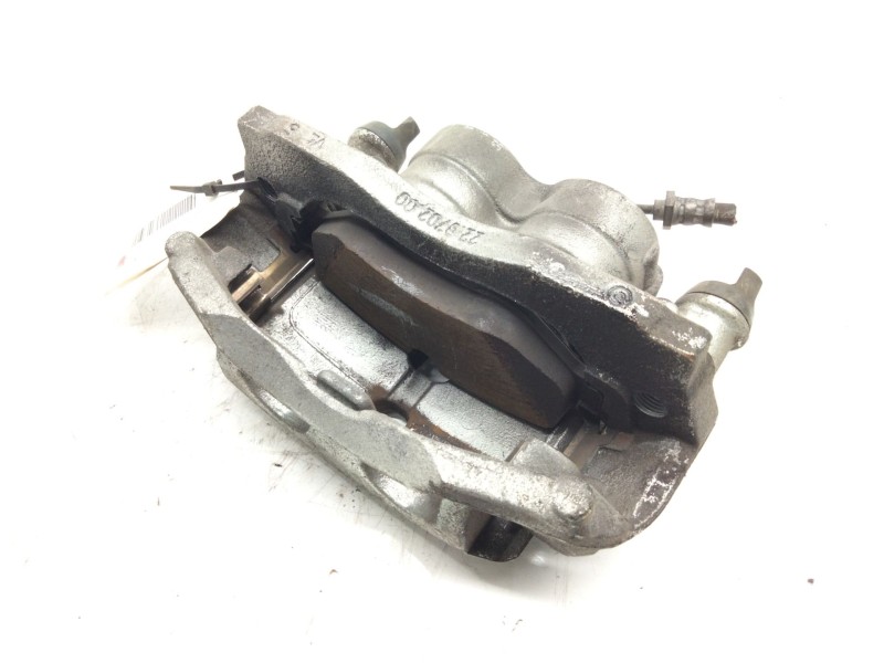 Recambio de pinza freno delantera izquierda para nissan cabstar 35.14 referencia OEM IAM 1281  