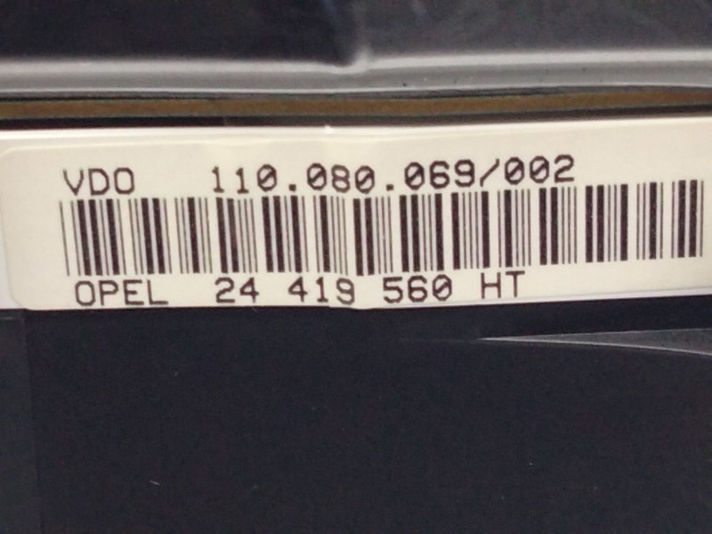 Recambio de cuadro instrumentos para opel zafira a 2.0 dti referencia OEM IAM 24419560HT  