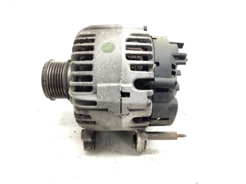 Recambio de alternador para seat toledo (kg3) 1.6 tdi referencia OEM IAM 4668  