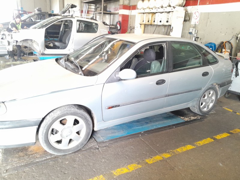 renault laguna (b56) del año 2000