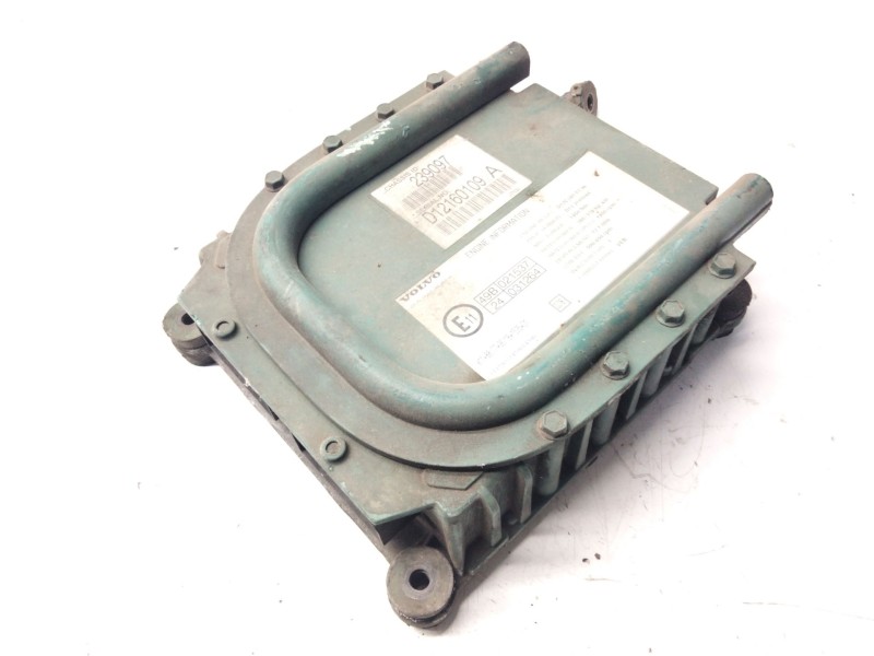 Recambio de centralita motor uce para volvo fm 12 2002 referencia OEM IAM 08170700  