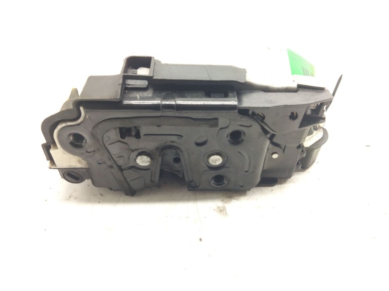 Recambio de cerradura puerta trasera derecha para seat toledo (kg3) 1.6 tdi referencia OEM IAM 5E0839016A  