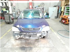 opel astra g berlina del año 2000