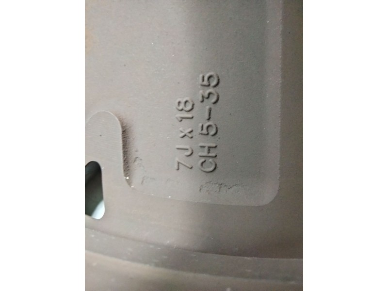 Recambio de llanta aluminio para renault arkana e-tech 1.6 hybrid referencia OEM IAM 18-5-TORNILLOS ET35 
