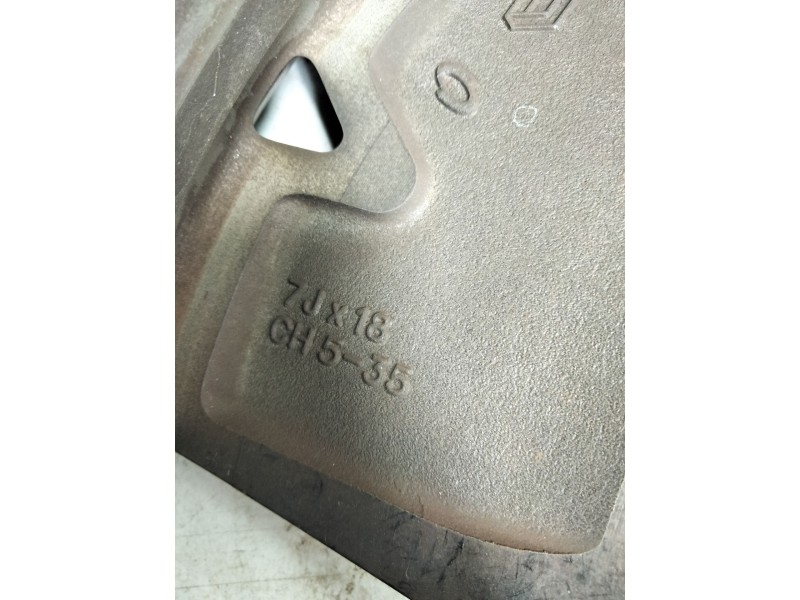 Recambio de llanta aluminio para renault arkana e-tech 1.6 hybrid referencia OEM IAM 18-5-TORNILLOS ET35 