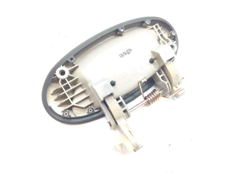 Recambio de maneta exterior trasera derecha para hyundai lantra (j1) referencia OEM IAM 8366029000  