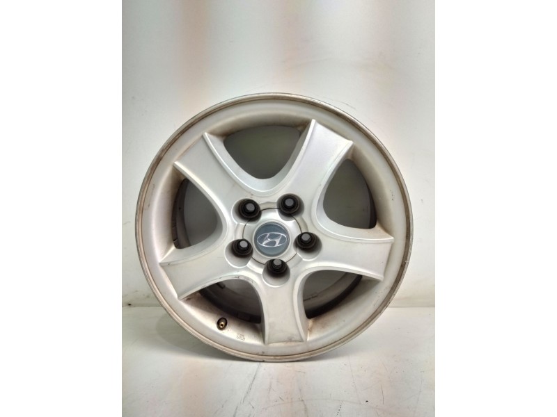 Recambio de llanta aluminio para hyundai santa fe (sm) 2.4 gls referencia OEM IAM 16-5-TORNILLOS ET46 