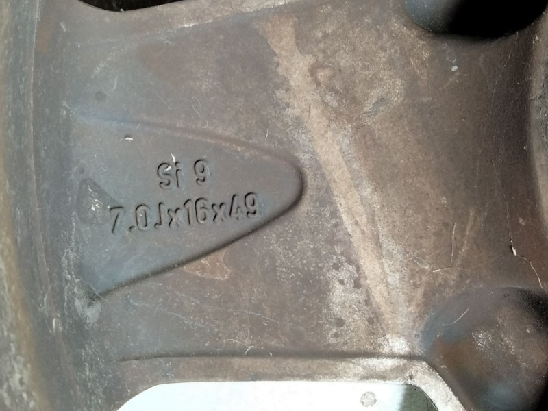 Recambio de llanta aluminio para volvo xc70 d5 awd kinetic referencia OEM IAM 16-5-TORNILLOS ET49 