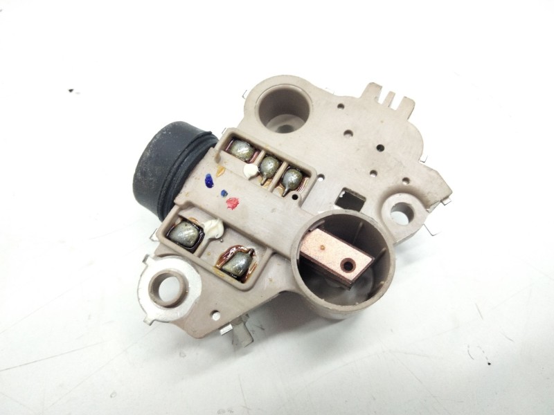 Recambio de regulador alternador para hyundai accent (lc) 1.3 12v cat referencia OEM IAM 3737022600  