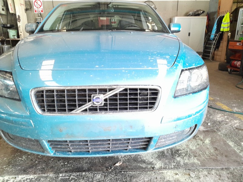 volvo s40 berlina del año 2005