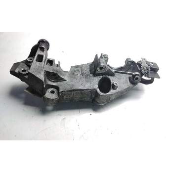 Recambio de soporte alternador para nissan qashqai (j10) 2.0 dci turbodiesel cat referencia OEM IAM 8200527320  