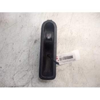 MANDO ELEVALUNAS TRASERO DERECHO 8200315024 