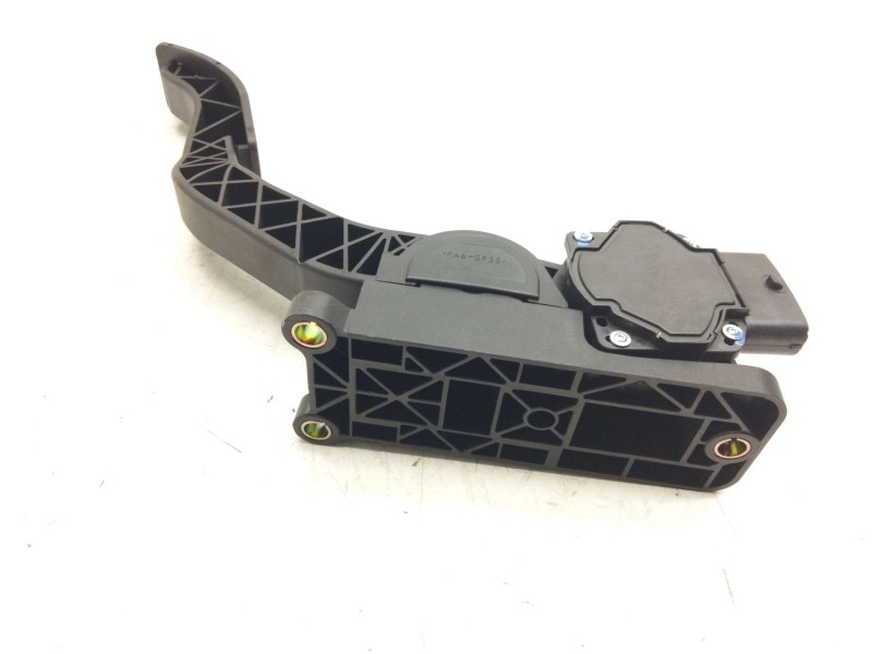 Recambio de pedal acelerador para hyundai matrix (fc) referencia OEM IAM 3270517050  