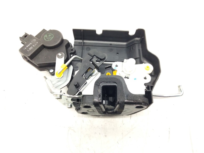 Recambio de cerradura puerta trasera derecha para hyundai trajet (fo) 2.0 16v cat referencia OEM IAM 814203A000  
