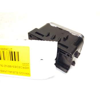 Recambio de mando elevalunas trasero derecho para mercedes-benz gla (h247) gla 200 (247.787) referencia OEM IAM A1679050201  