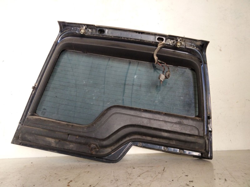 Recambio de porton trasero para land rover discovery v6 td se referencia OEM IAM   