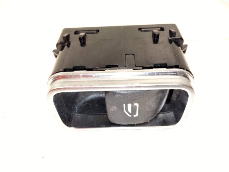 Recambio de mando elevalunas trasero izquierdo para mercedes-benz gla (h247) gla 200 (247.787) referencia OEM IAM A1679050201  