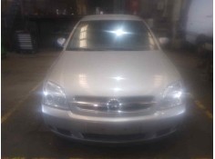 opel vectra c berlina del año 2002