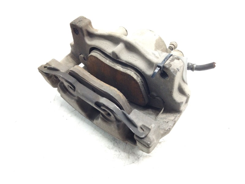 Recambio de pinza freno delantera derecha para volvo s80 berlina d5 executive referencia OEM IAM 742  