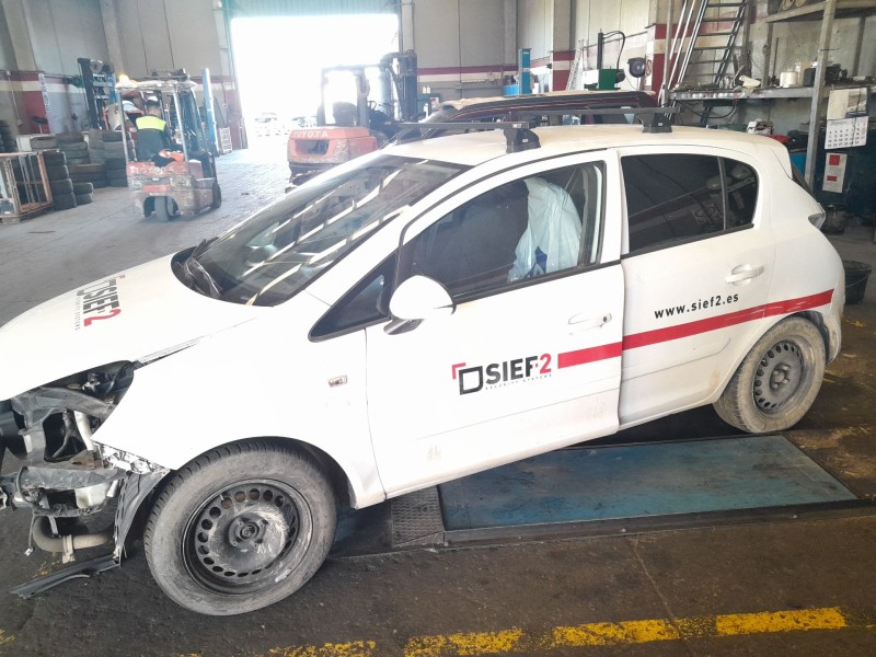 opel corsa d del año 2007