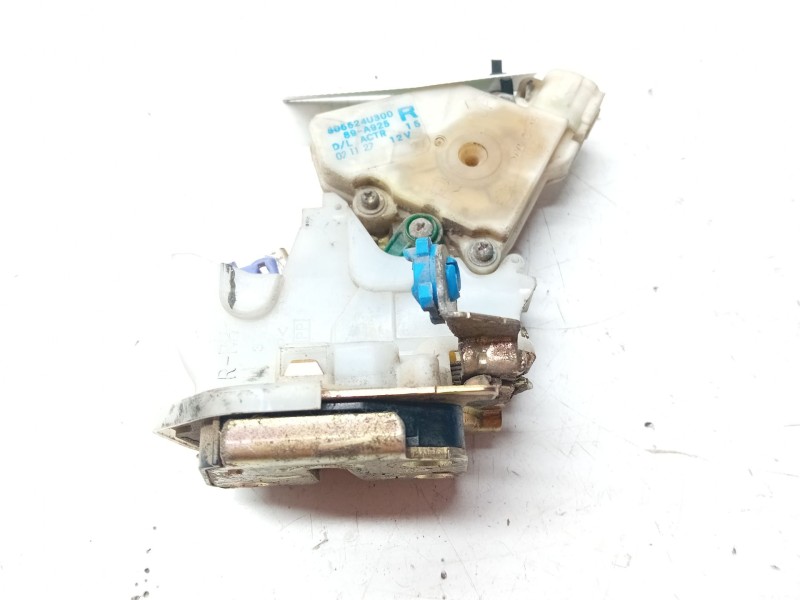 Recambio de cerradura puerta trasera derecha para nissan x-trail (t30) luxury (a,e) referencia OEM IAM 805524U300  