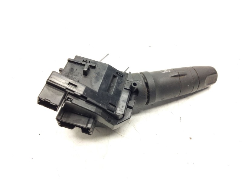 Recambio de mando intermitentes para nissan x-trail (t30) luxury (a,e) referencia OEM IAM 255407H700  