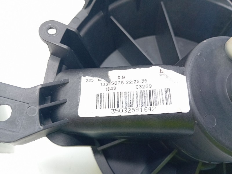 Recambio de motor calefaccion para opel corsa d color edition referencia OEM IAM 164230100  