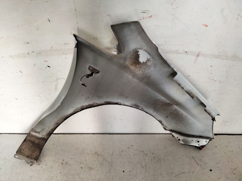 Recambio de aleta delantera izquierda para opel corsa d color edition referencia OEM IAM   