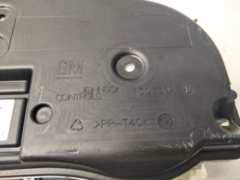 Recambio de cuadro instrumentos para opel corsa d color edition referencia OEM IAM 0002299165  