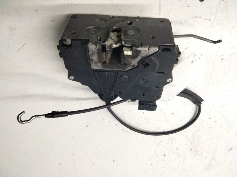 Recambio de cerradura puerta delantera izquierda para opel corsa d color edition referencia OEM IAM 0325407955  