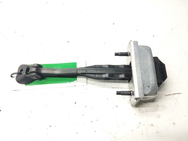 Recambio de retenedor puerta para ford ecosport titanium referencia OEM IAM   