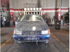 VOLKSWAGEN POLO BERLINA (6N1)