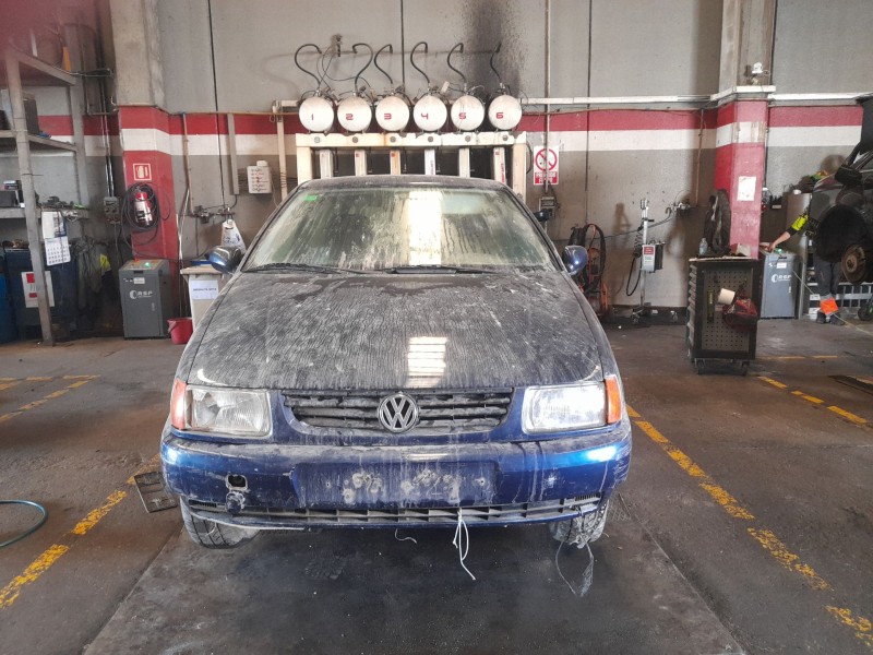 volkswagen polo berlina (6n1) del año 1995