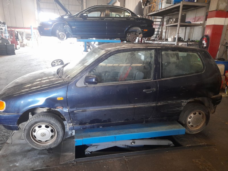 volkswagen polo berlina (6n1) del año 1995