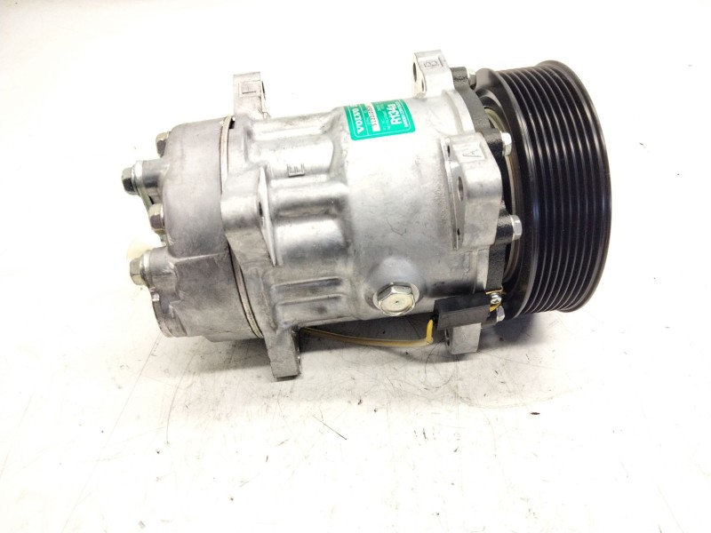 Recambio de compresor aire acondicionado para volvo f 7 intercooler / 162 kw referencia OEM IAM F7INTERCOOLER/162KW(1983-0)003  