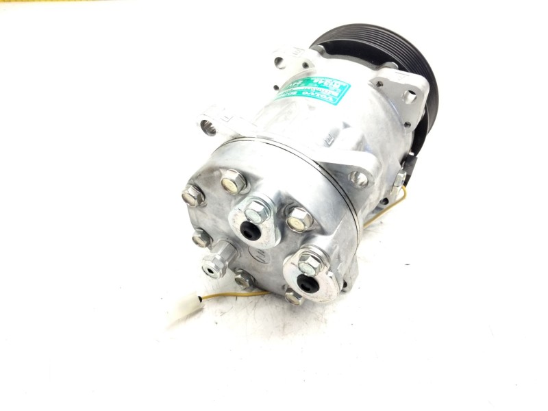 Recambio de compresor aire acondicionado para volvo f 7 intercooler / 162 kw referencia OEM IAM F7INTERCOOLER/162KW(1983-0)003  