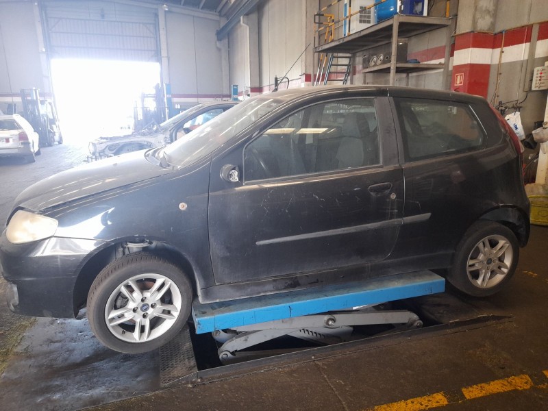 fiat punto berlina (188) del año 2004